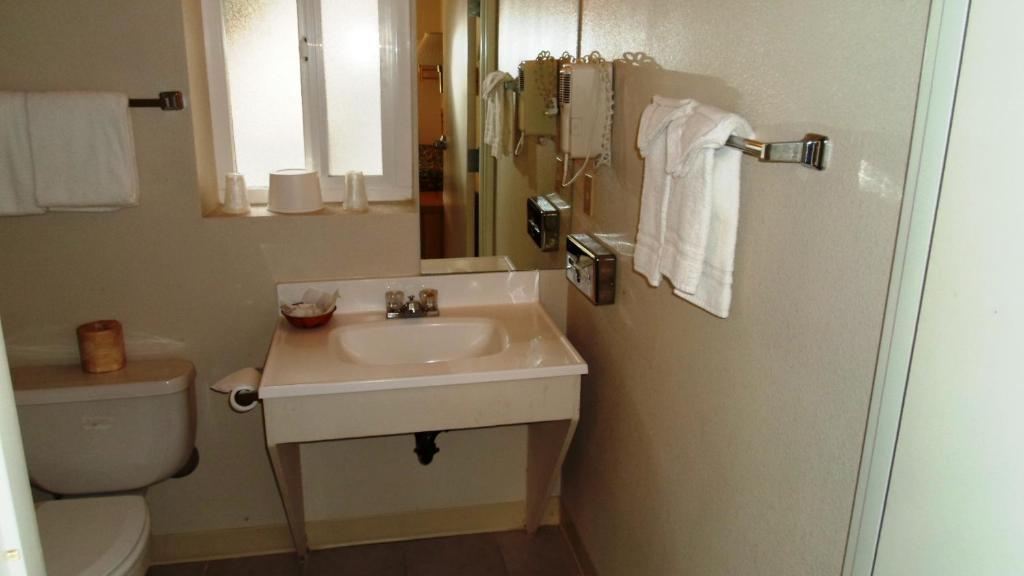 Green Lantern Motel South Lake Tahoe Room photo